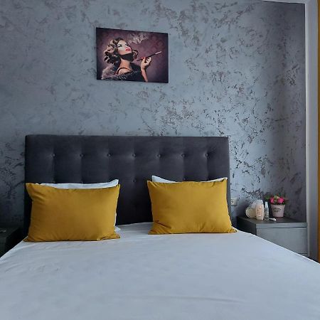 Helin Apartament By Alezzi N10 Năvodari Exteriör bild