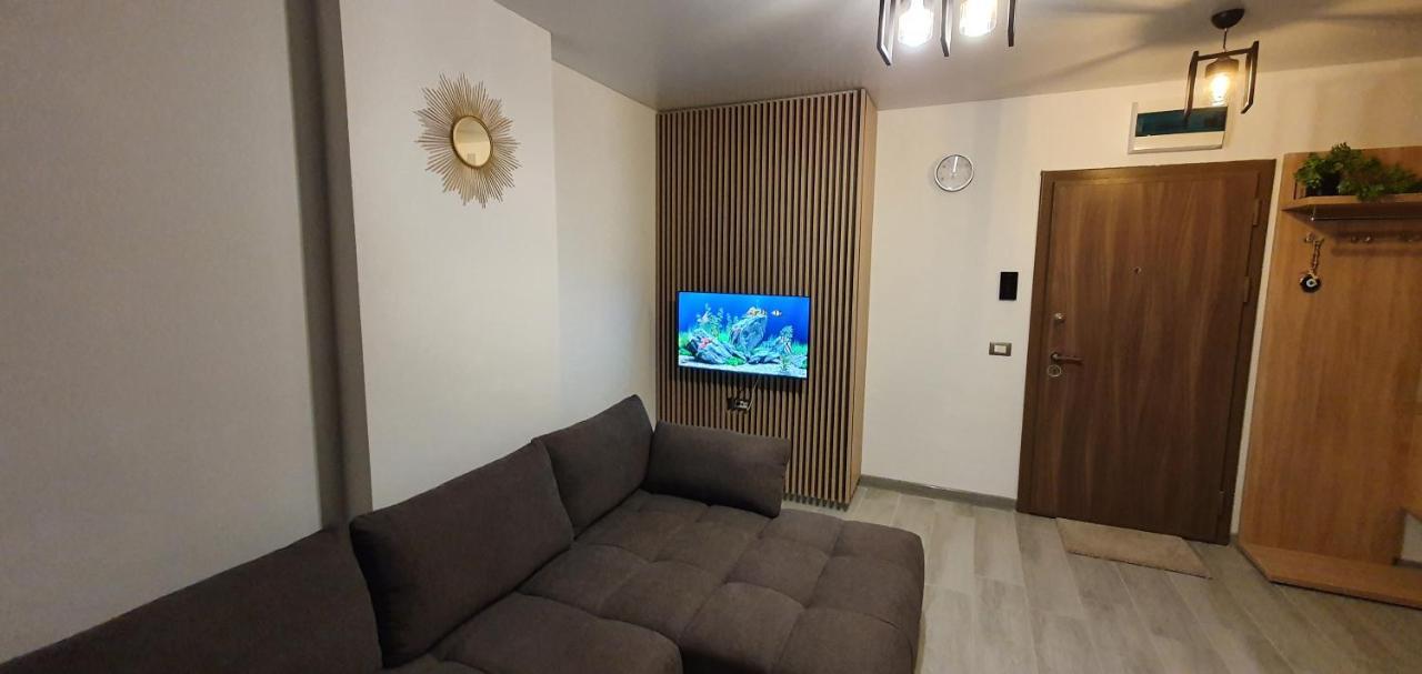Helin Apartament By Alezzi N10 Năvodari Exteriör bild